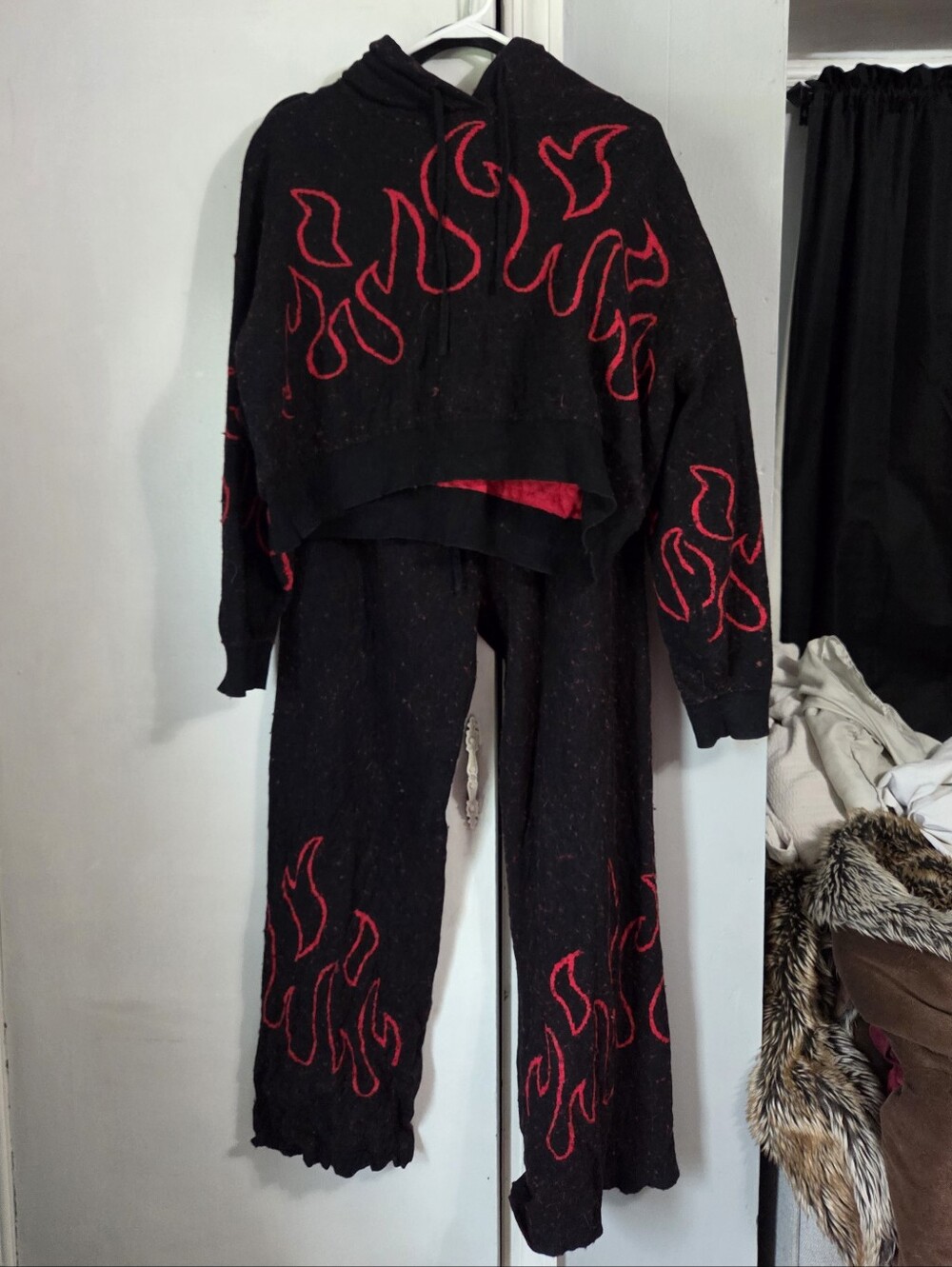 Disturbia Blaze Set - Cropped Hoodie & Pants